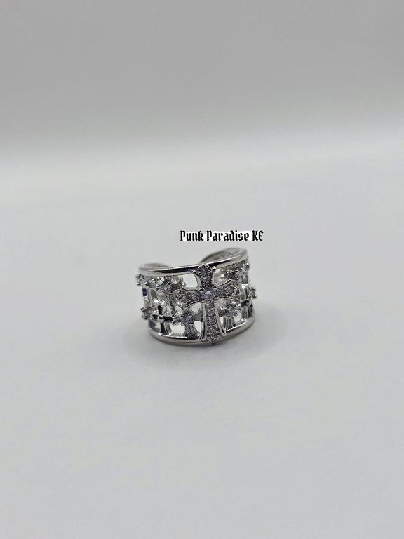 Chrome hearts band ring