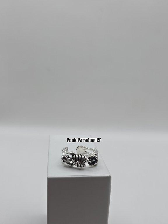 Skeleton ring